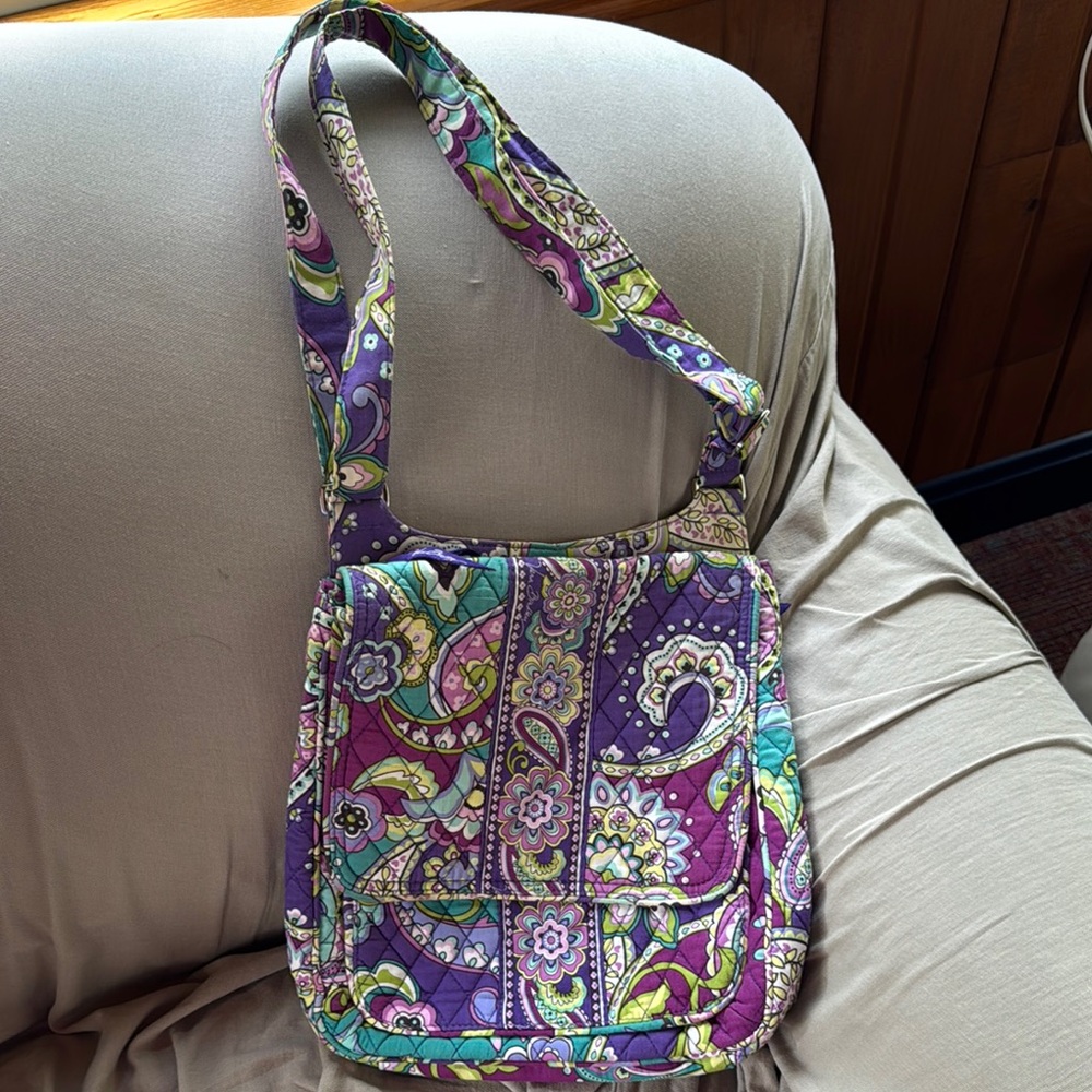 Vera Bradley Purple and Teal Crossbody Bag with Quilted Fabric 💜🩵
